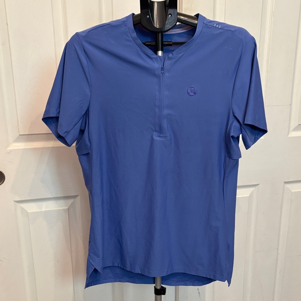 lululemon athletica Men's Short Sleeve Shirt in Blue